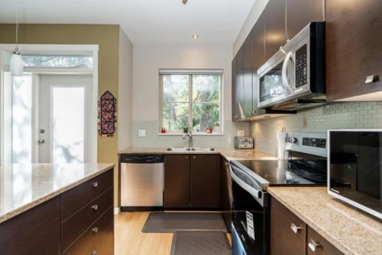 Powder Room Photo of 1 6033 168 Street, Surrey, BC