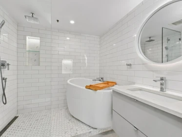 Laundry Room Photo of 204 565 17 Street, West Vancouver, BC