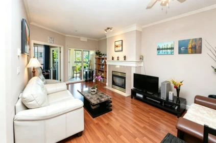 Living Room Photo of 305 3615 W 17th Avenue, Vancouver, BC
