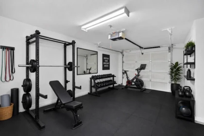 Basement Recreation Room Photo of 2950 W 8th Avenue, Vancouver, BC