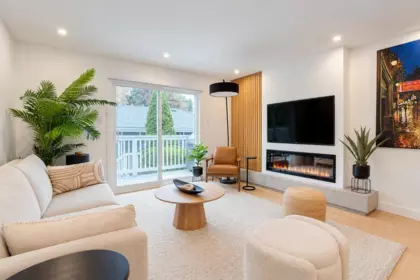 Breakfast Nook Photo of 174 W 16th Avenue, Vancouver, BC