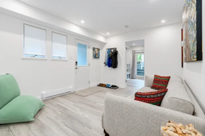 Garage Interior Photo of 174 W 16th Avenue, Vancouver, BC
