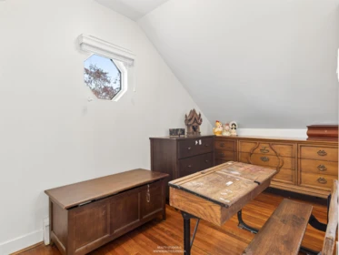 Basement Recreation Room Photo of 558 W 19th Avenue, Vancouver, BC