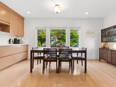 Kitchen Photo of 558 W 19th Avenue, Vancouver, BC