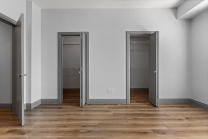Entry Foyer Photo of 3 32955 Mill Lake Road, Abbotsford, BC
