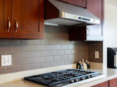 Kitchen Photo of 103 2880 Panorama Drive, Coquitlam, BC