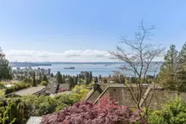 2440 Queens Avenue, West Vancouver, BC
