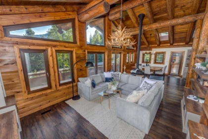 6403 St Andrew's Way, Whistler, BC, Whistler — Half Duplex for sale
