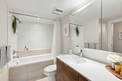 Mudroom Photo of 504 1677 Lloyd Avenue, North Vancouver, BC