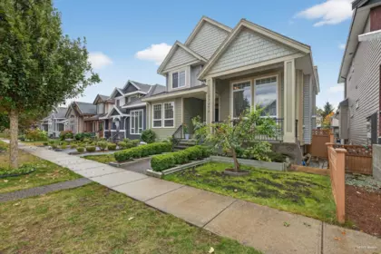 Avenue 17372 64a Avenue, Surrey, BC, Surrey — Single Family Residence for sale