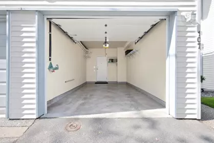 107 13895 102 Avenue, Surrey, BC, Surrey — Townhouse for sale