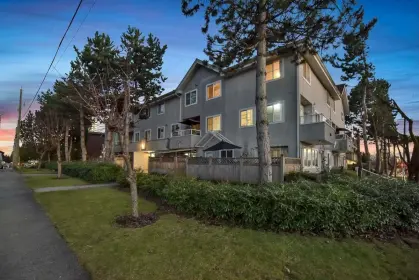 203 6930 Balmoral Street, Burnaby, BC, Burnaby — Townhouse for sale