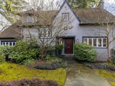 3928 W 33rd Avenue, Vancouver, BC, Vancouver — Single Family Residence for sale