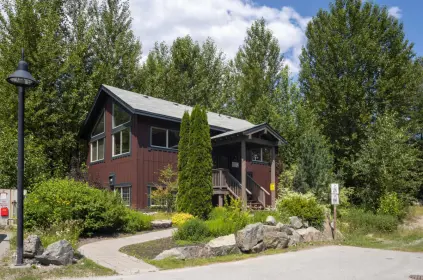 3 1444 Vine Road, Pemberton, BC, Pemberton — Apartment/Condo for sale