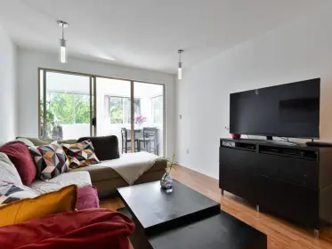 404 1099 E Broadway, Vancouver, BC, Vancouver — Apartment/Condo for sale