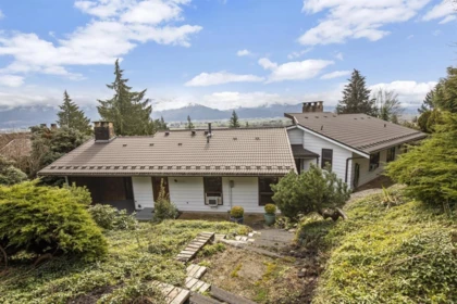47435 Mountain Park Drive, Chilliwack, BC, Chilliwack — Single Family Residence for sale