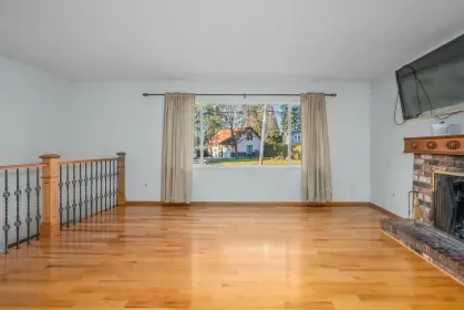 7986 227 Crescent, Langley, BC, Langley — Single Family Residence for sale