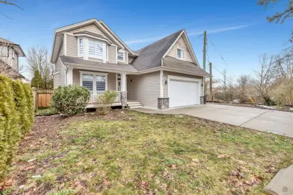 27837 Roundhouse Drive, Abbotsford, BC, Abbotsford — Single Family Residence for sale