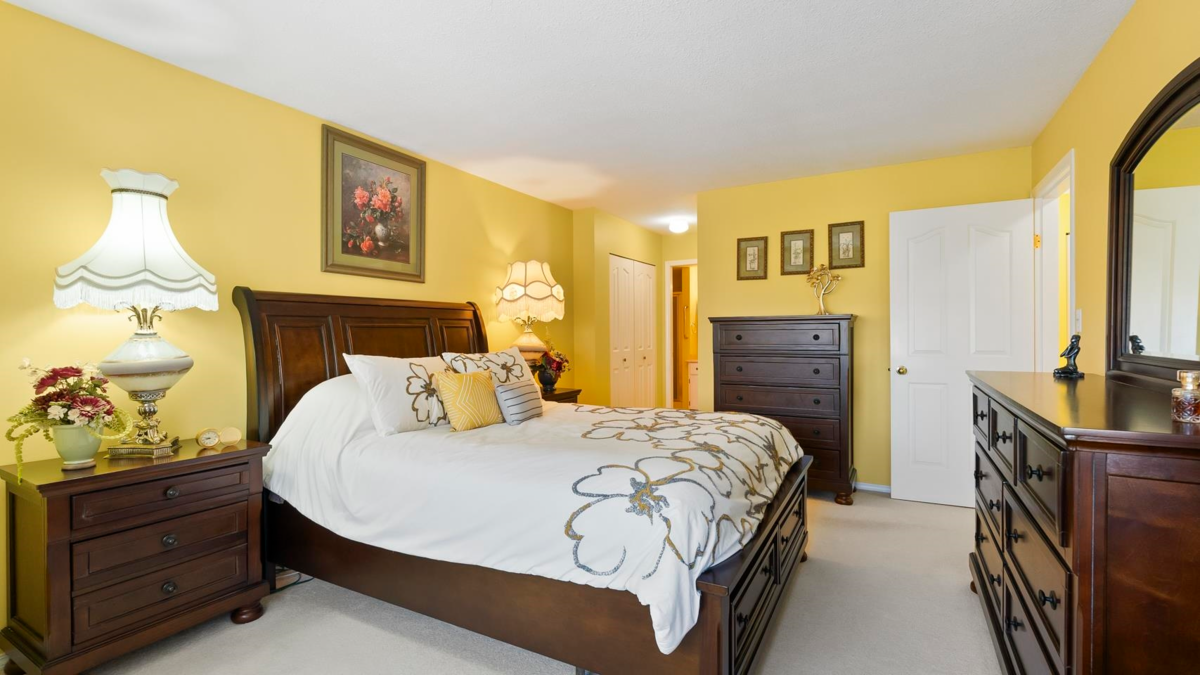 Office / Den Photo of 210 32145 Old Yale Road, Abbotsford, BC