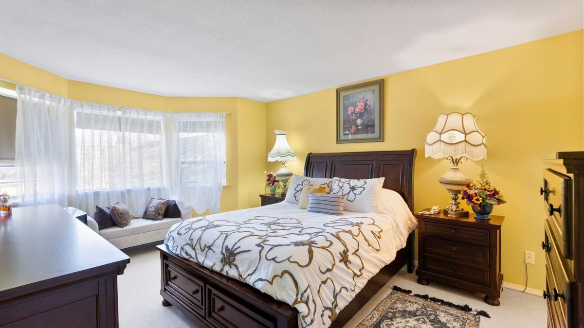 Powder Room Photo of 210 32145 Old Yale Road, Abbotsford, BC