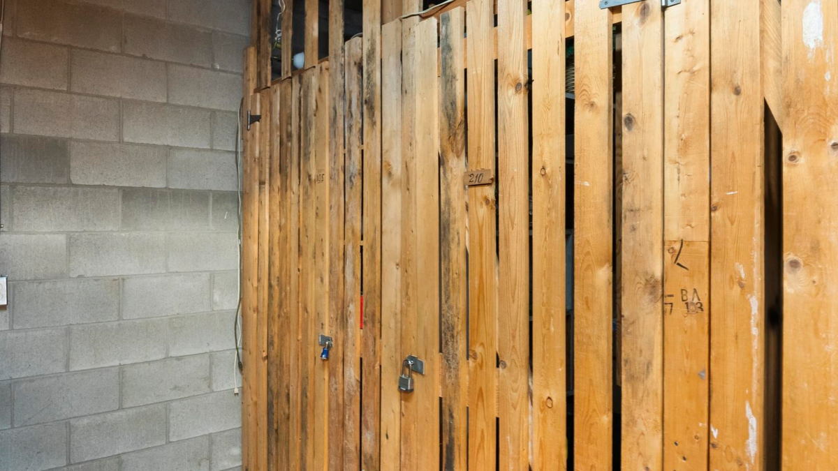 Staircase Photo of 210 32145 Old Yale Road, Abbotsford, BC