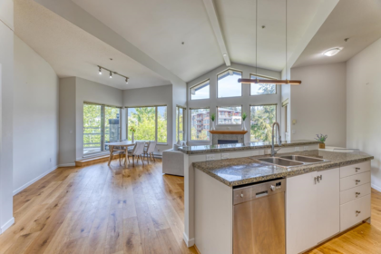 Breakfast Nook Photo of 516 580 Raven Woods Drive, North Vancouver, BC
