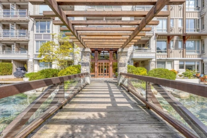 516 580 Raven Woods Drive, North Vancouver, BC