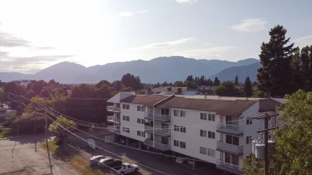 46235 Princess Avenue, Chilliwack, BC, Chilliwack Proper East — 2 bed single family residence for sale