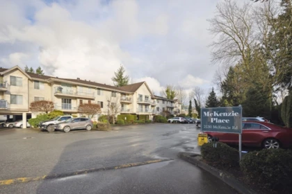 204 2130 Mckenzie Road, Abbotsford, BC, Abbotsford — Apartment/Condo for sale