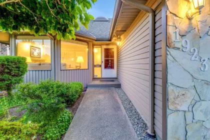 1923 141a Street, Surrey, BC, Surrey — Single Family Residence for sale