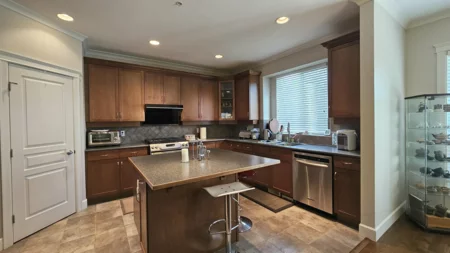 19829 Silverthorne Place, Pitt Meadows, BC, Pitt Meadows — Single Family Residence for sale
