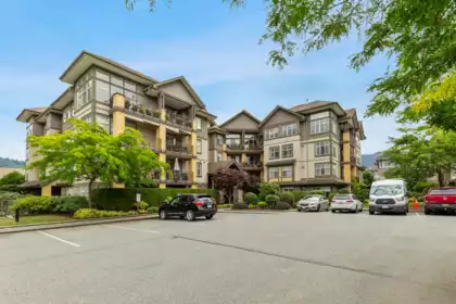 302B 45595 Tamihi Way, Chilliwack, BC, Chilliwack — Apartment/Condo for sale