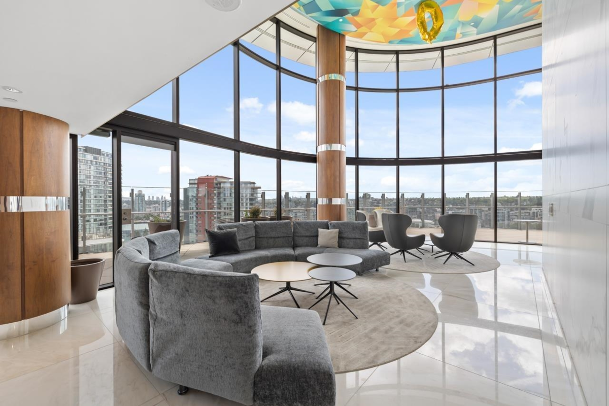 Backyard Photo of 2421 89 Nelson Street, Vancouver, BC