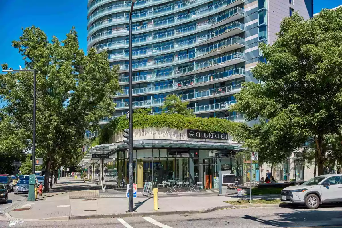 Outdoor Patio Photo of 2421 89 Nelson Street, Vancouver, BC