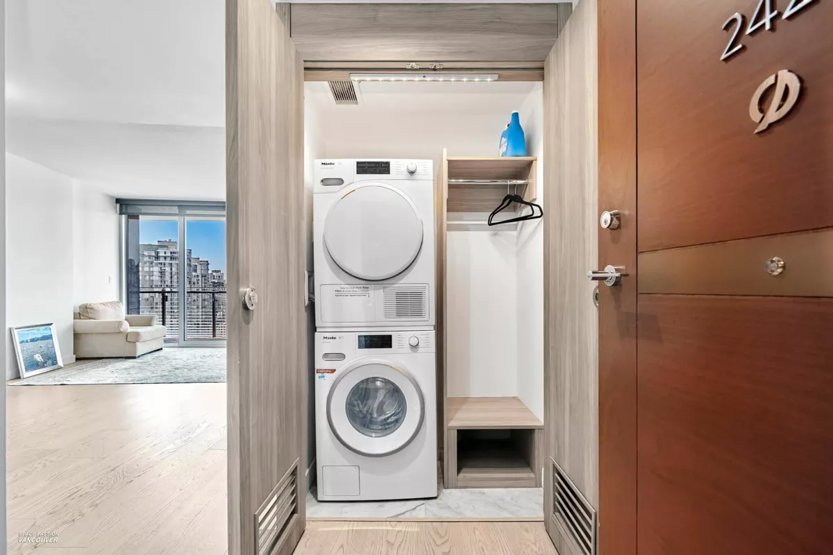 Pantry Photo of 2421 89 Nelson Street, Vancouver, BC