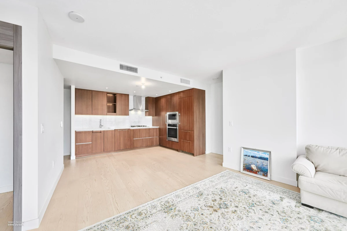 Walk-In Closet Photo of 2421 89 Nelson Street, Vancouver, BC