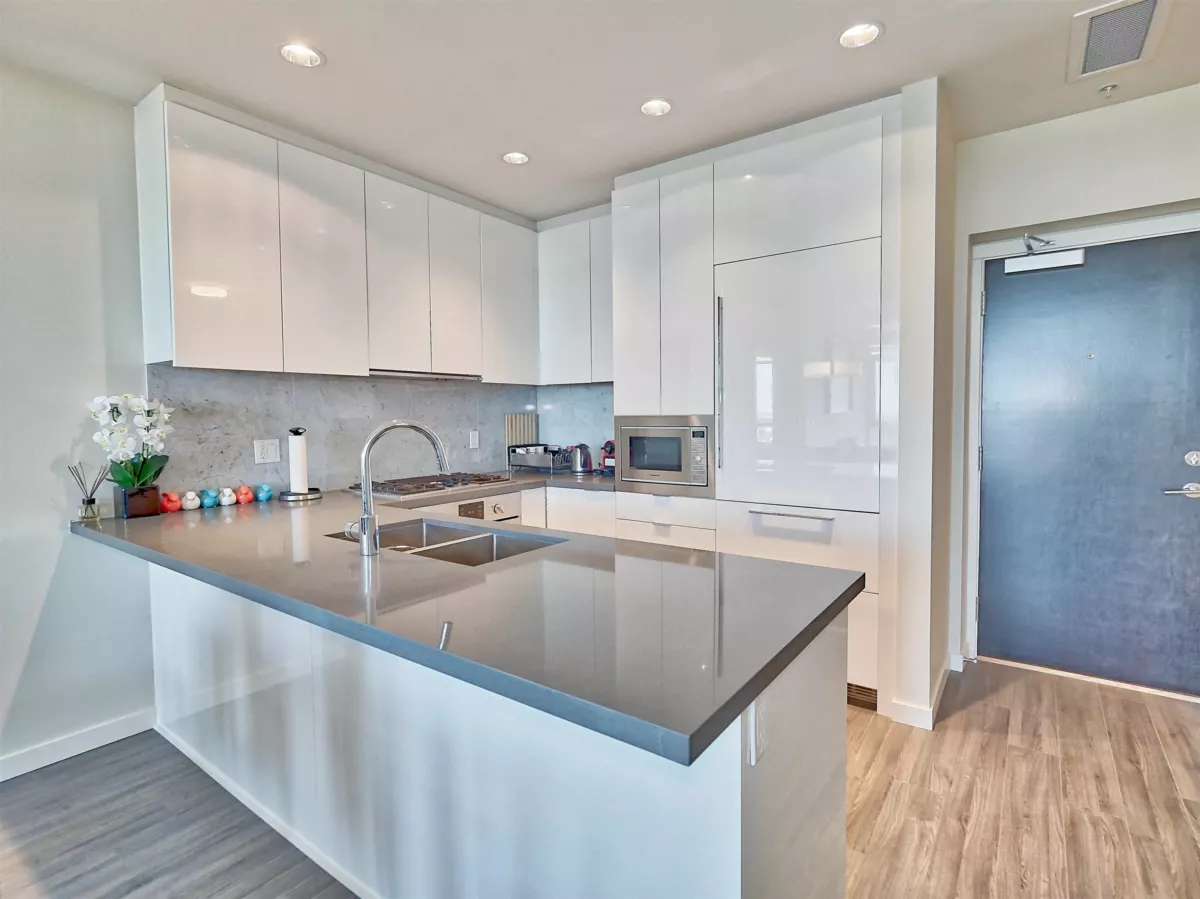Kitchen Photo of 1805 7368 Gollner Avenue, Richmond, BC