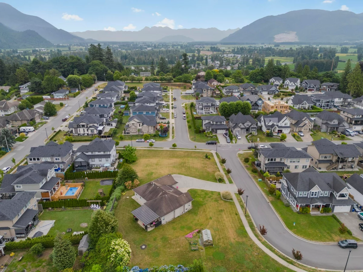 Breakfast Nook Photo of 8455 Jack Crescent, Mission, BC