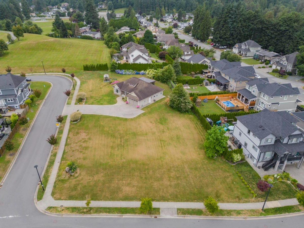 Walk-In Closet Photo of 8455 Jack Crescent, Mission, BC