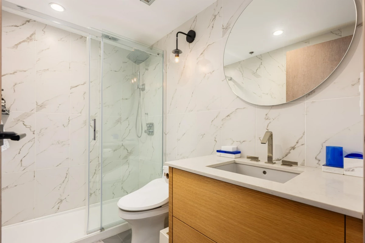Guest Bathroom Photo of 805 388 Drake Street, Vancouver, BC