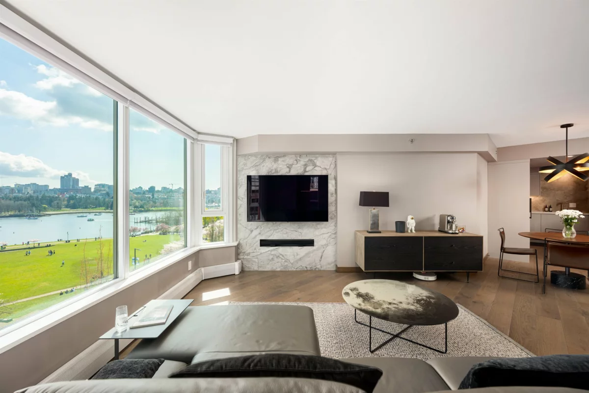 Living Room Photo of 805 388 Drake Street, Vancouver, BC