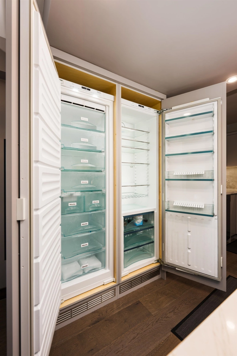 Pantry Photo of 805 388 Drake Street, Vancouver, BC