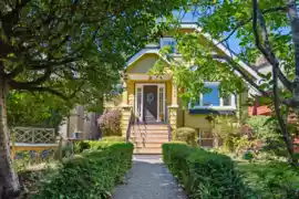 4533 W 8th Avenue, Vancouver, BC