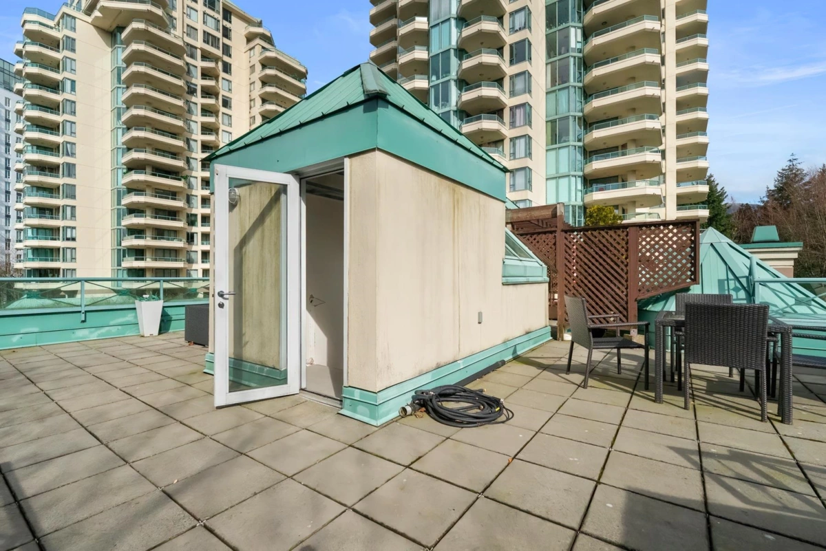 Bedroom 4 Photo of 348 Taylor Way, West Vancouver, BC