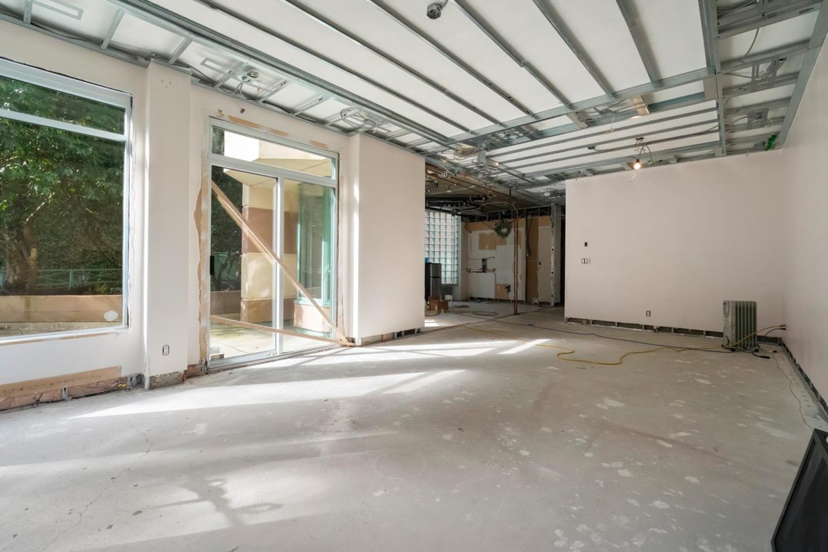 Exterior Rear Photo of 348 Taylor Way, West Vancouver, BC