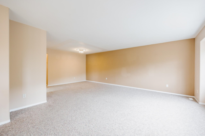 Laundry Room Photo of 2 45821 Thomas Road, Chilliwack, BC