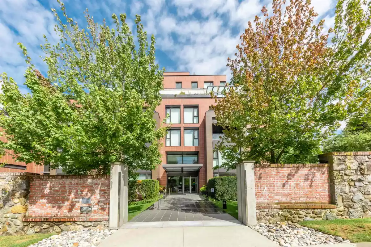 Exterior Front Photo of 201 1561 W 57th Avenue, Vancouver, BC