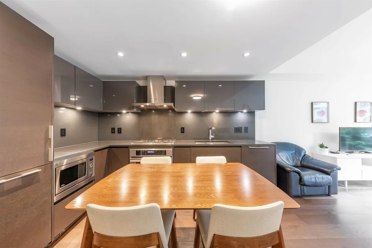 Family Room Photo of 201 1561 W 57th Avenue, Vancouver, BC