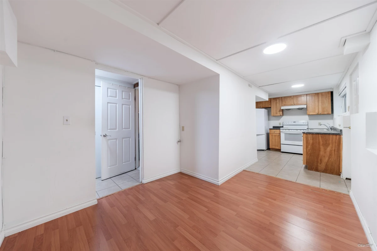 Front Yard Photo of 9689 131 Street, Surrey, BC