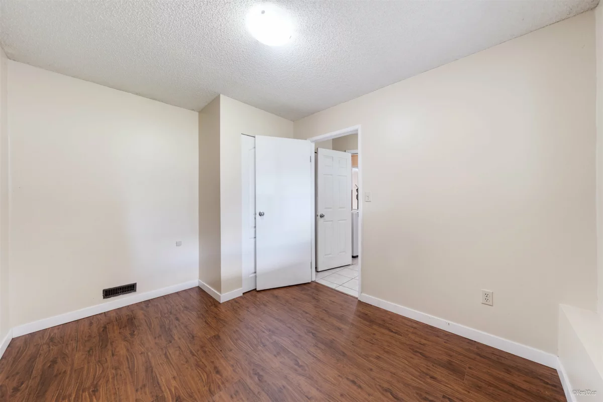 Walk-In Closet Photo of 9689 131 Street, Surrey, BC